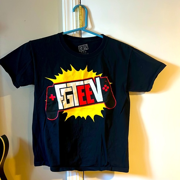 FGTeeV T-shirt size M - Picture 1 of 1